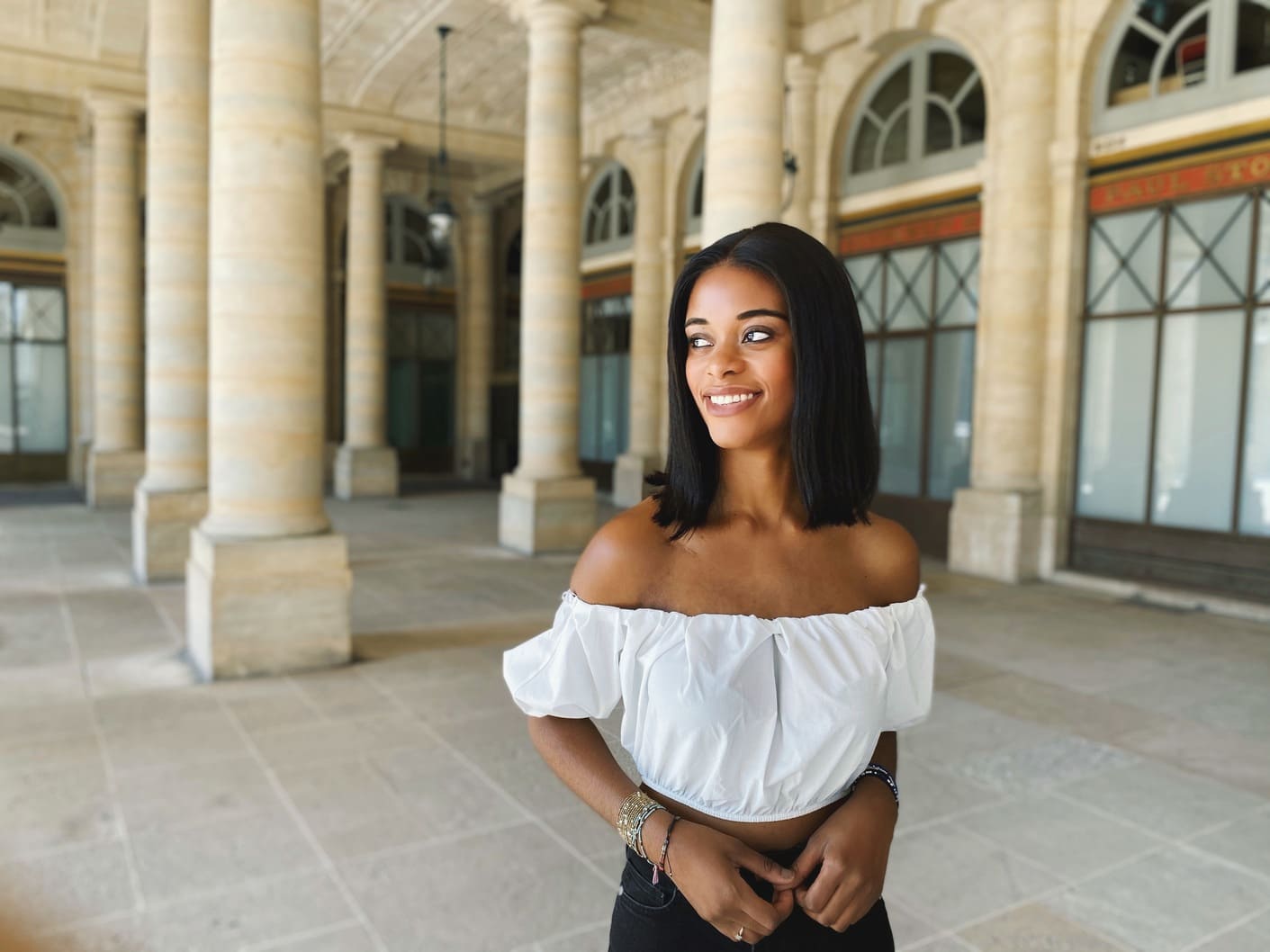 perruque lace frontal wig cheveux naturel carre bob lisse noir virgin hair pre customisee pose avec ou sans colle la marque exteeend paris